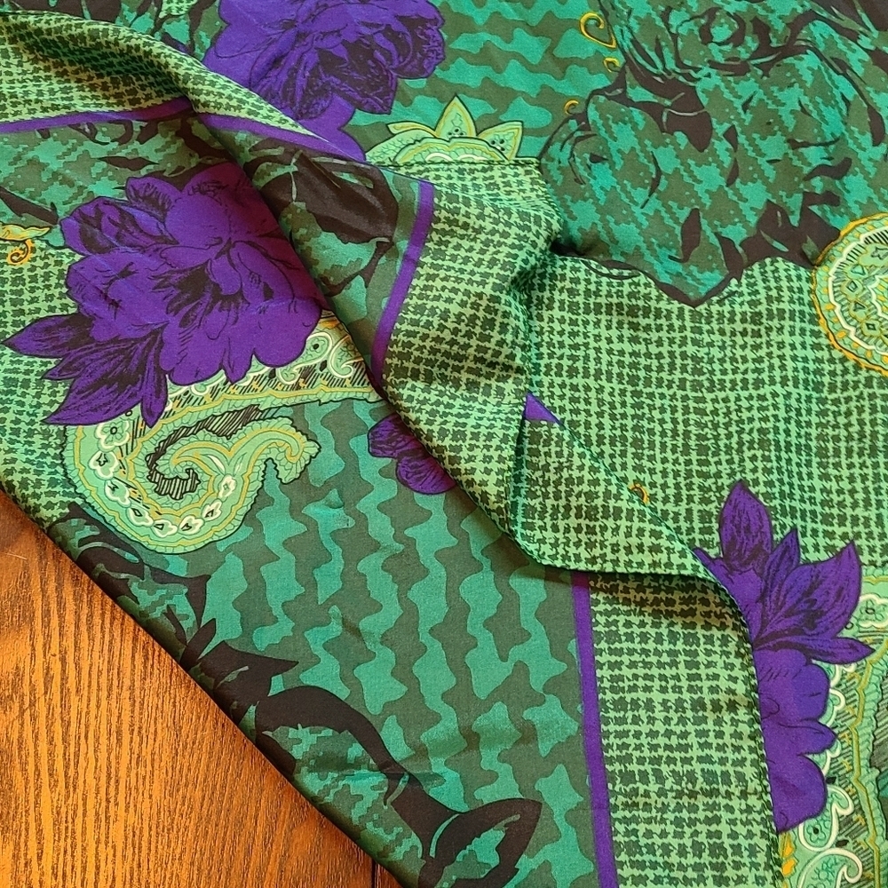 Christian Dior Autumn Green Hues Violet Floral Paisley Silk Scarf - Picture 9 of 11